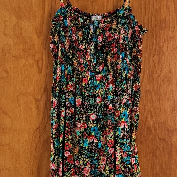 Summer dress - Picture 1 of 3